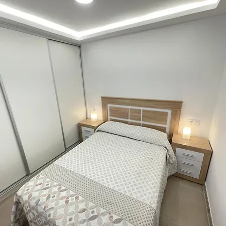 Flaca 12 *
